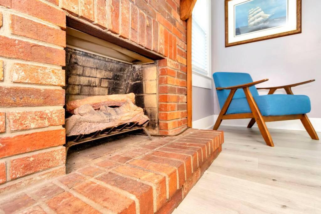 Holiday home Cozy With Patio & Grill, Private And Location *