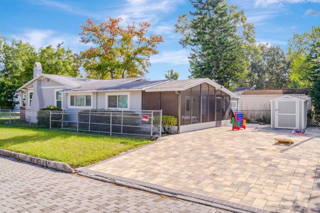 Holiday home Cozy With Patio & Grill, Private And Location